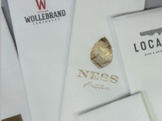 Airlaid-Serviette mit Logodruck für Restaurants – weiches, stoffähnliches Material in Premium-Qualität.